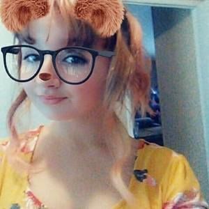 Meet your Posher, Katelyn